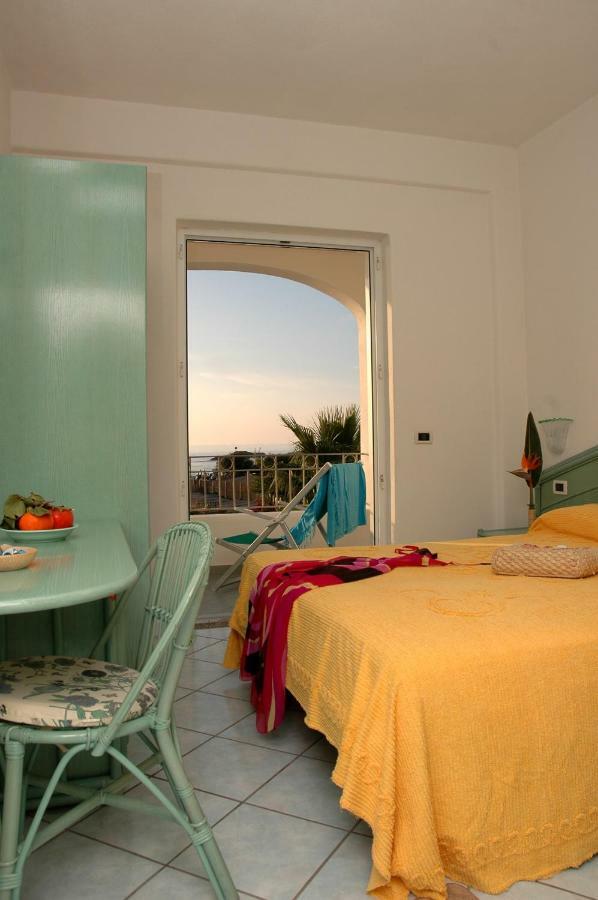 Villa Al Mare - Famiglia Calise Forio di Ischia Eksteriør bilde